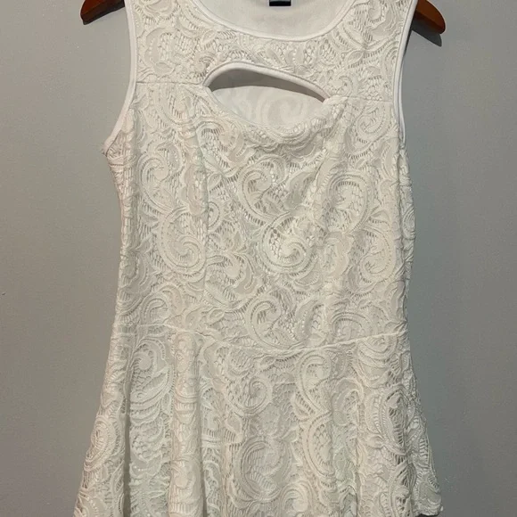 Ashley Stewart | Tops | Ashley Stewart Key Hole Lace Lined Top Size 2 Color  White | Poshmark